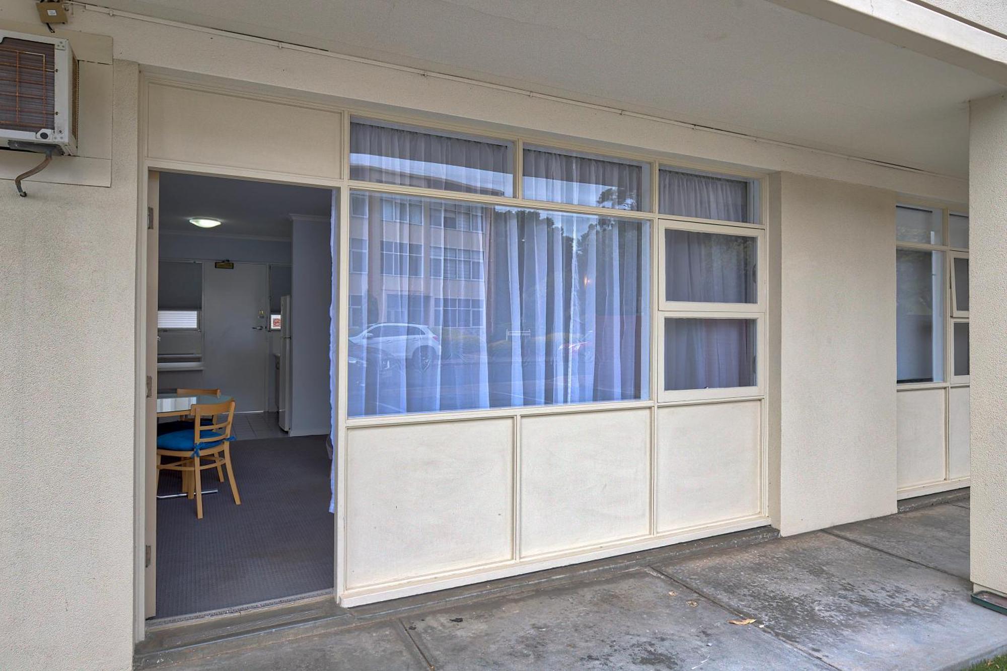 Glenelg Oasis Studios Adelaide Exterior photo